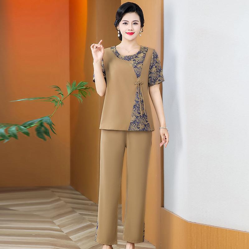 Summer Casual Chinese Style Short Sleeve Two-Piece Set for Moms - Chic and Stylish for Middle-Aged and Elderly XL (recommended 42.5-52.5kg) королівський синій колір
Summer Casual Chinese Style Short Sleeve Two-Piece Set for Moms - Chic and Stylish for Middle-Aged and Elderly XL (recommended 42.5-52.5kg) королівський синій колір