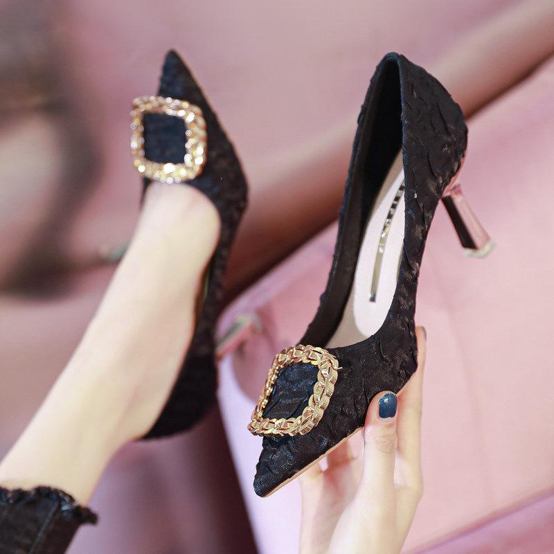 French girl high heels student 18 years old 2025 spring new design sense niche temperament thin heel single shoes women 34
French girl high heels student 18 years old 2025 spring new design sense niche temperament thin heel single shoes women 34