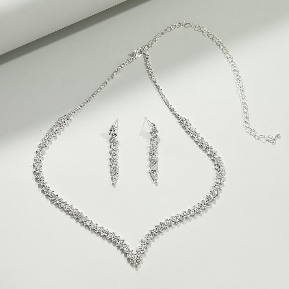 Diamond - Like Sparkling Creative Splicing Rhombus Necklace and Earrings Set Minimalist Everyday Party Gift suit
Diamond - Like Sparkling Creative Splicing Rhombus Necklace and Earrings Set Minimalist Everyday Party Gift suit