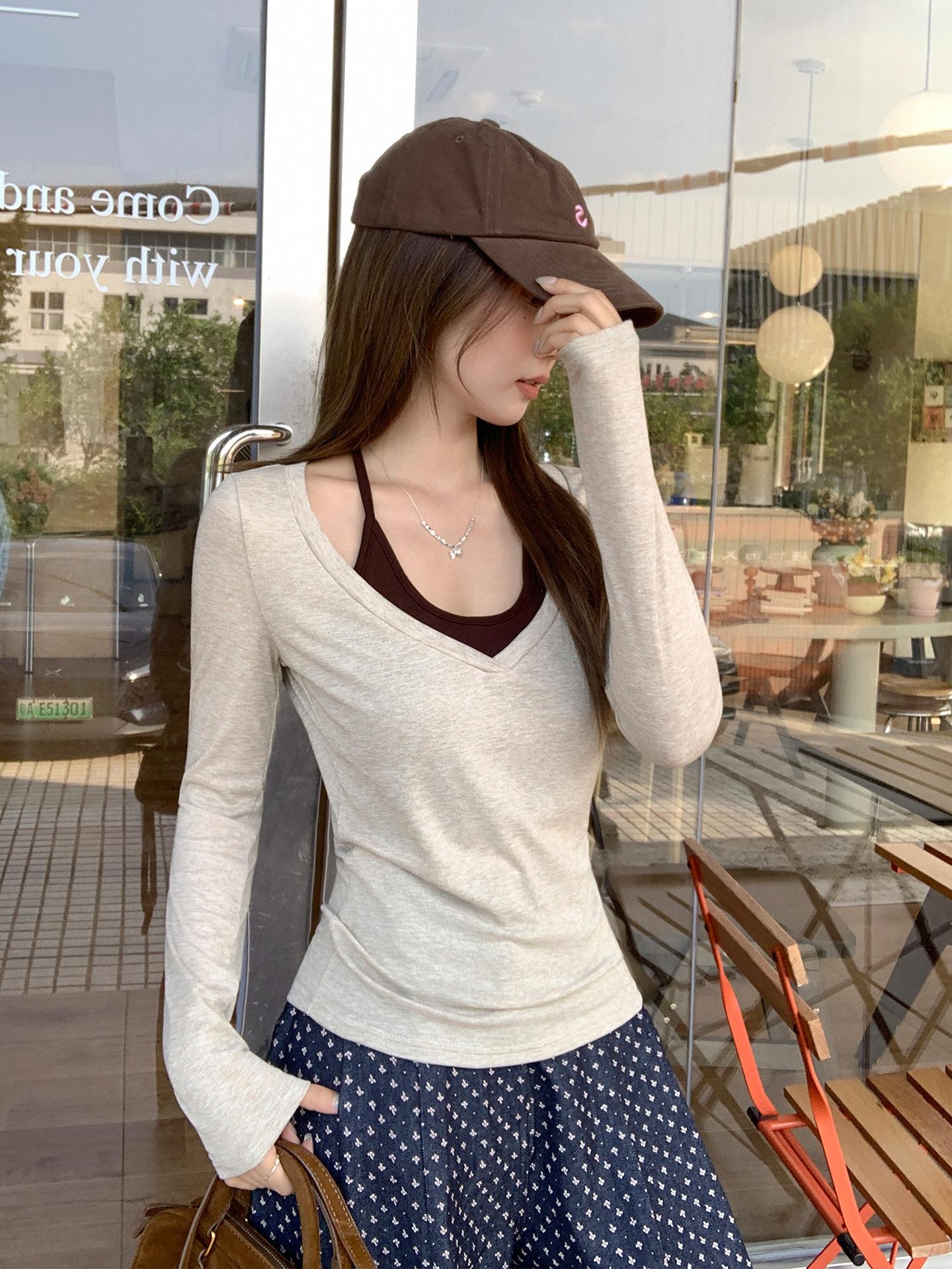 Oatmeal Spice Girl Slim-Fit V-Neck Long-Sleeve Bottom Shirt Women s Spring and Autumn With Chest Pad Neck Lace-Up Vest Top S
Oatmeal Spice Girl Slim-Fit V-Neck Long-Sleeve Bottom Shirt Women s Spring and Autumn With Chest Pad Neck Lace-Up Vest Top S