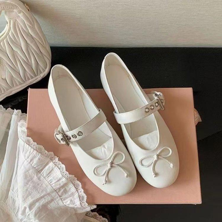 Винтажные балетки с бантиком во французском стиле 2025 лето черные туфли Мэри Джейн идеально подходят к платьям 35 белый
Винтажные балетки с бантиком во французском стиле 2025 лето черные туфли Мэри Джейн идеально подходят к платьям 35 белый