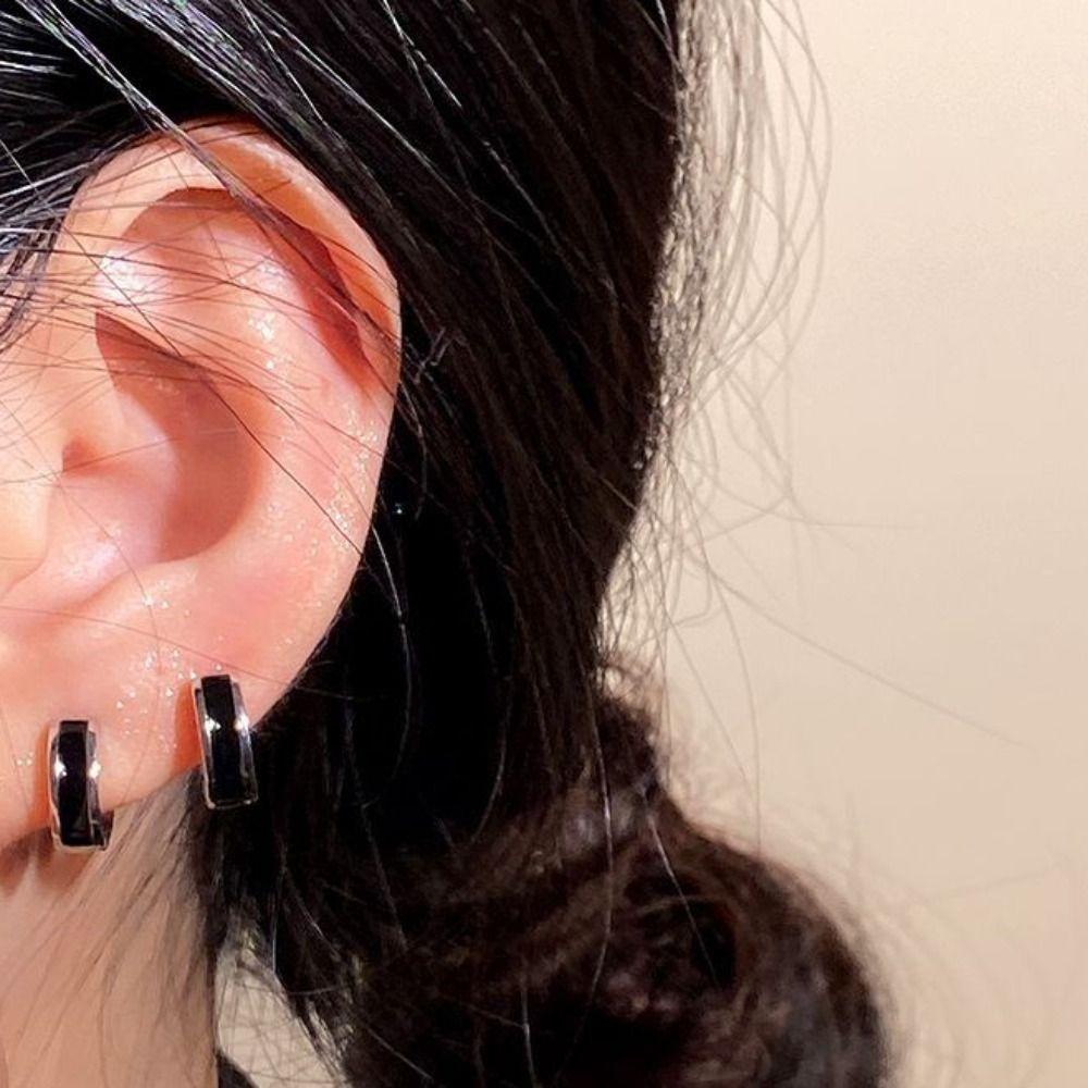 Fashion Vintage Luxury Heart Ear Stud Korean Style Earrings Women Heart Earrings Zircon Ear Buckle
Fashion Vintage Luxury Heart Ear Stud Korean Style Earrings Women Heart Earrings Zircon Ear Buckle
