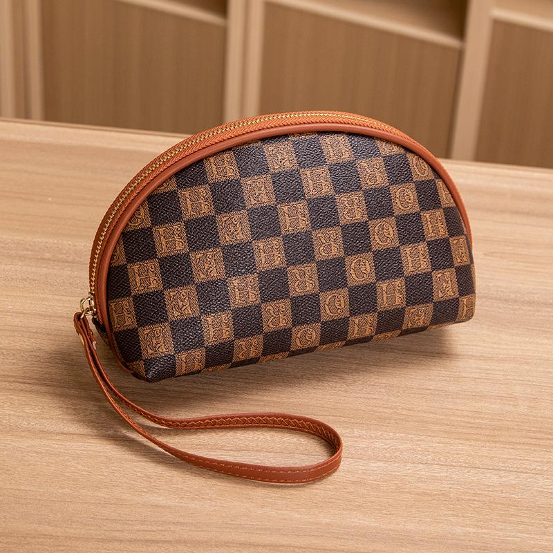 Bag autumn new retro plaid printed shell bag casual fashion women s checkerboard handbag коричневый
Bag autumn new retro plaid printed shell bag casual fashion women s checkerboard handbag коричневый