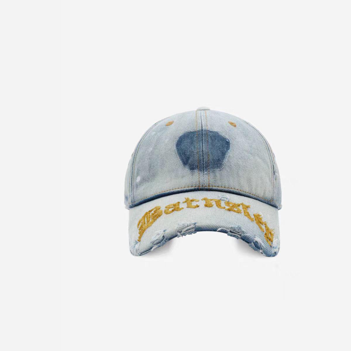 Retro old ripped hat men and women street fashion graffiti baseball cap letter embroidery cap M(56-58cm) світло-синій колір
Retro old ripped hat men and women street fashion graffiti baseball cap letter embroidery cap M(56-58cm) світло-синій колір