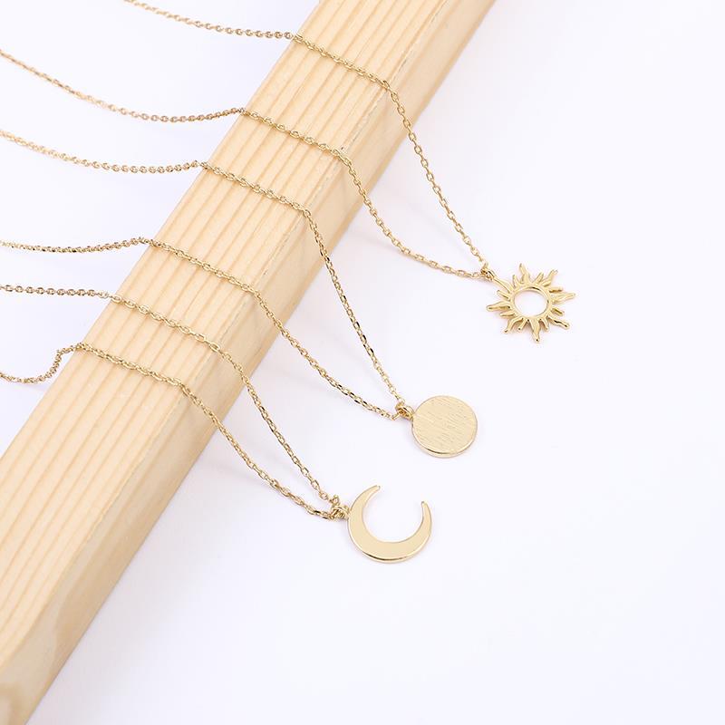 18K Gold-Plated Simple Geometric Copper Necklace - European & American Style Choker for Women
18K Gold-Plated Simple Geometric Copper Necklace - European & American Style Choker for Women