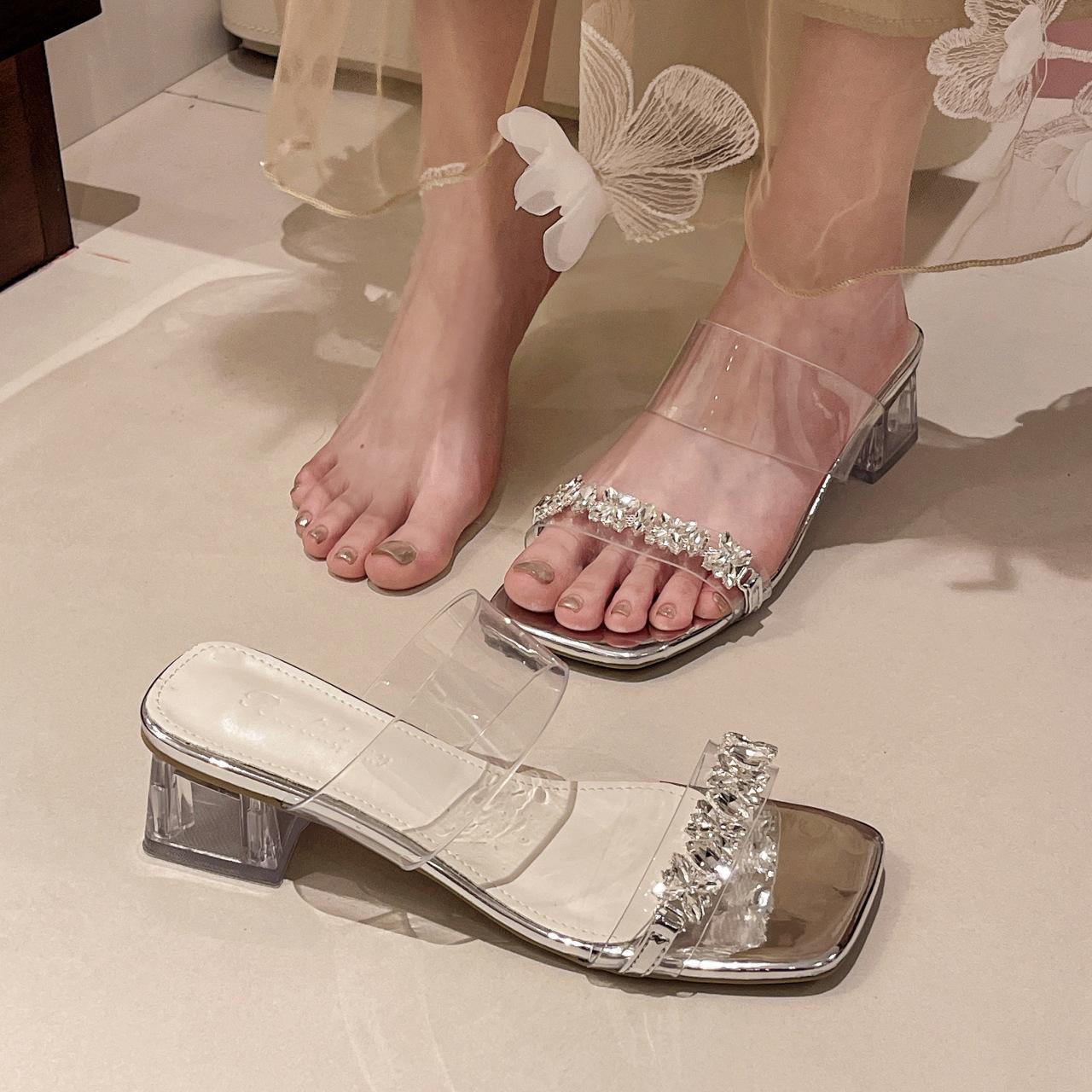 Transparent crystal heel sandals women s summer 2025 new Chinese style rhinestone thick heel fairy style high heel slippers 35 зелёный
Transparent crystal heel sandals women s summer 2025 new Chinese style rhinestone thick heel fairy style high heel slippers 35 зелёный