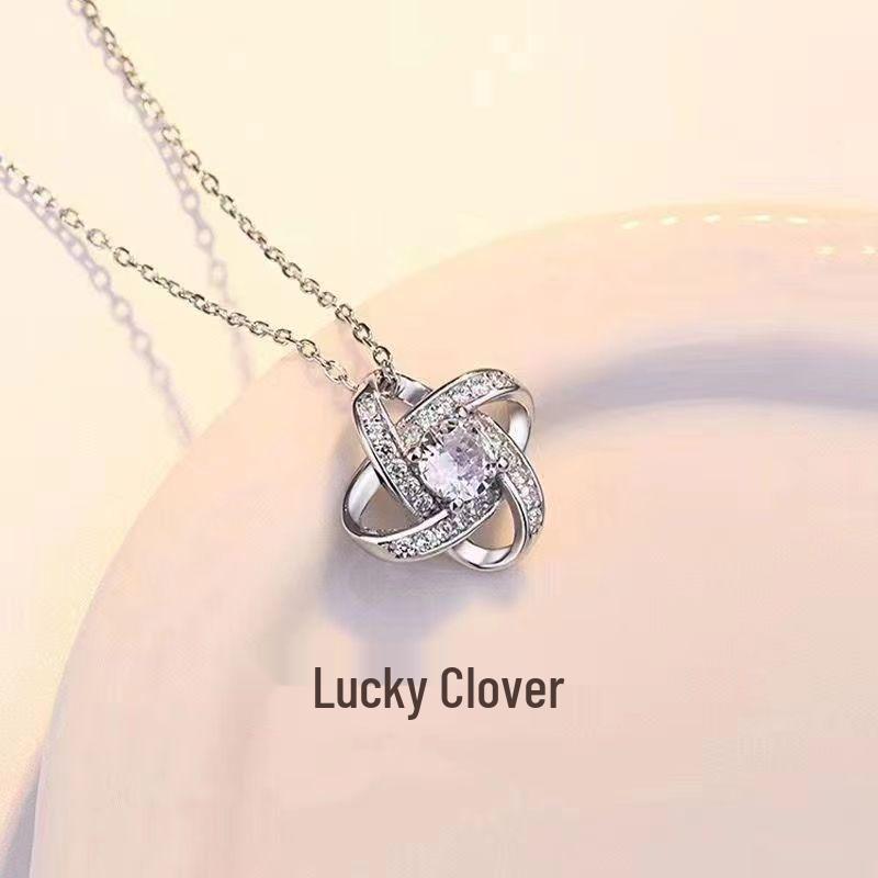 Стильный чокер «Четырехлистный клевер» 2024 года: Элегантный светлый роскошный дизайн
Стильный чокер «Четырехлистный клевер» 2024 года: Элегантный светлый роскошный дизайн