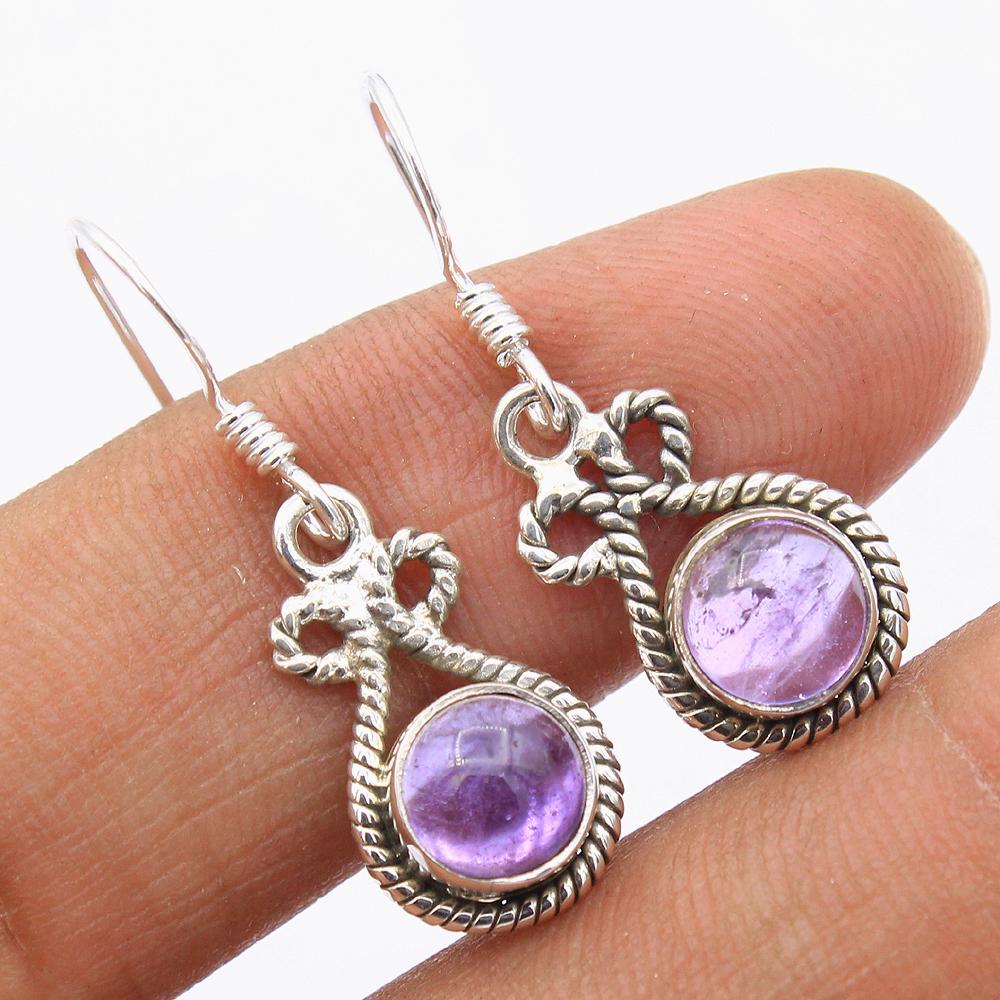 Женские серьги с лунным камнем, аметистом и гранатом, ювелирные изделия ручной работы из 100% стерлингового серебра 925 пробы фиолетовый
Женские серьги с лунным камнем, аметистом и гранатом, ювелирные изделия ручной работы из 100% стерлингового серебра 925 пробы фиолетовый