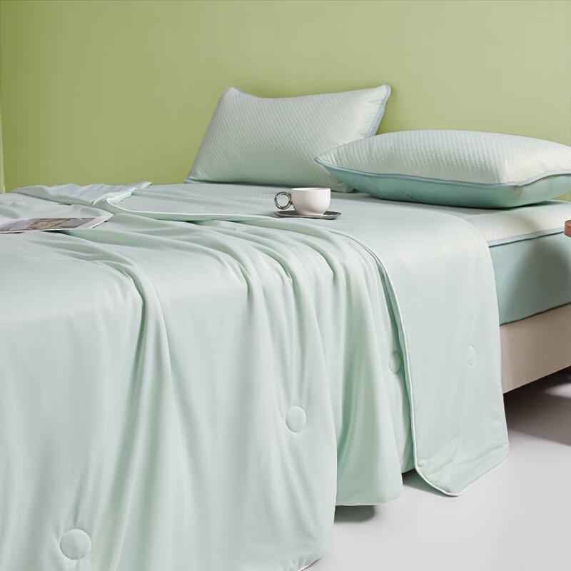 OEING 4-Piece Summer Bedding Set
OEING 4-Piece Summer Bedding Set