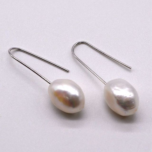Прекрасные серьги с жемчугом, натуральный пресноводный жемчуг в стиле барокко, серьги из стерлингового серебра 925 пробы, прямые женские серьги с крючком 10-11mm
Прекрасные серьги с жемчугом, натуральный пресноводный жемчуг в стиле барокко, серьги из стерлингового серебра 925 пробы, прямые женские серьги с крючком 10-11mm