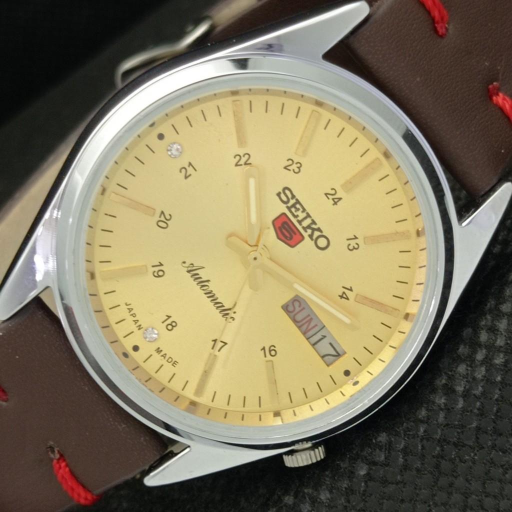 ВОССТАНОВЛЕННЫЕ ВИНТАЖНЫЕ SEIKO 5 AUTO 7009A ЯПОНИЯ МУЖСКИЕ ЗОЛОТЫЕ ЧАСЫ 593a-a311233-2 SKU593a-a311233
ВОССТАНОВЛЕННЫЕ ВИНТАЖНЫЕ SEIKO 5 AUTO 7009A ЯПОНИЯ МУЖСКИЕ ЗОЛОТЫЕ ЧАСЫ 593a-a311233-2 SKU593a-a311233