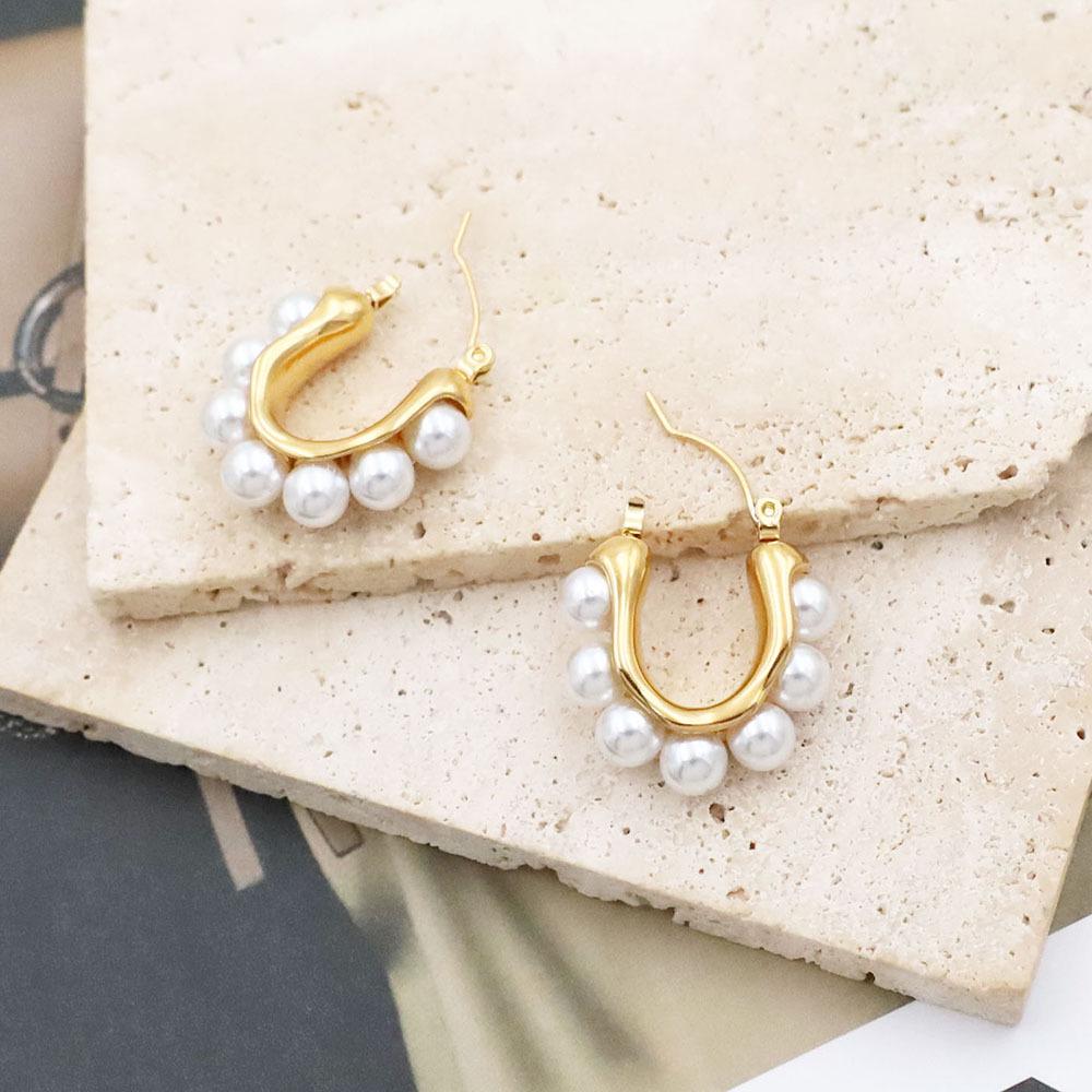 U-Shaped Pearl Ear Cuff: Versatile High-End Design in Titanium Steel for Women s Fashion
U-Shaped Pearl Ear Cuff: Versatile High-End Design in Titanium Steel for Women s Fashion