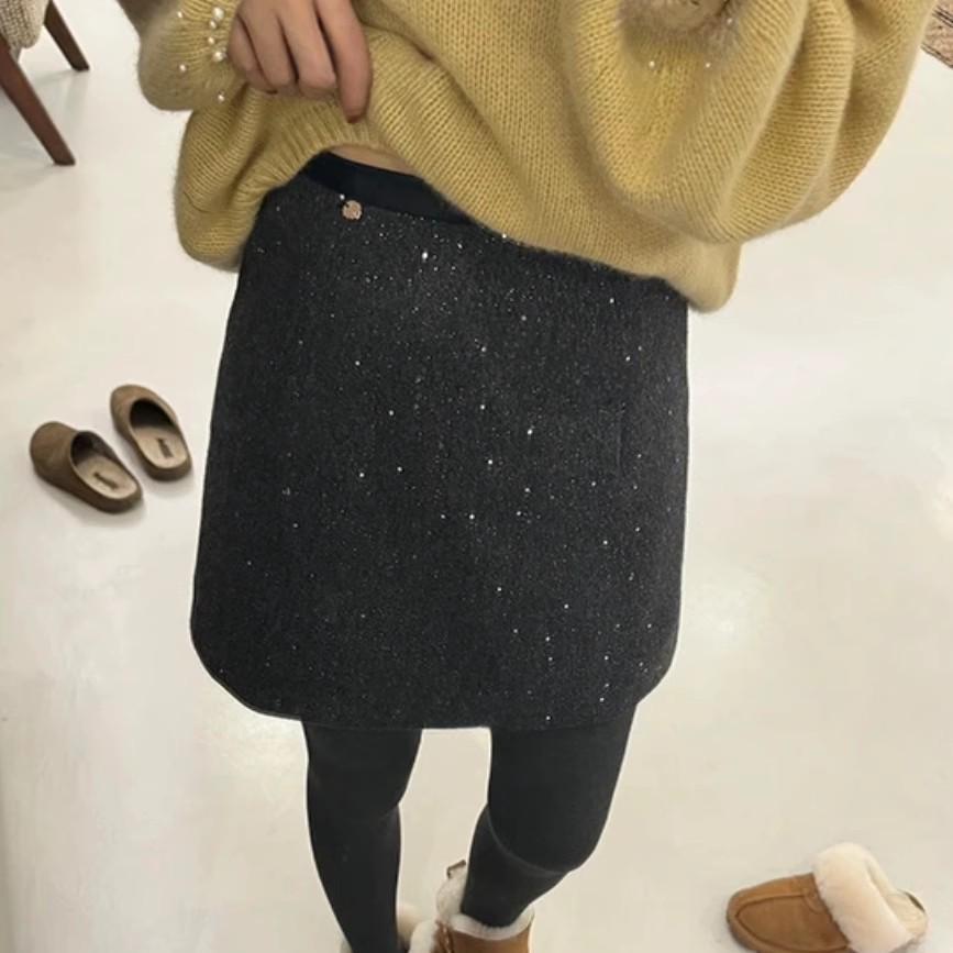 Woolen A-line Midi Skirt for Women - 2025 Autumn/Winter High Waist Slimming Small Size Bodycon Mini 3XL
Woolen A-line Midi Skirt for Women - 2025 Autumn/Winter High Waist Slimming Small Size Bodycon Mini 3XL