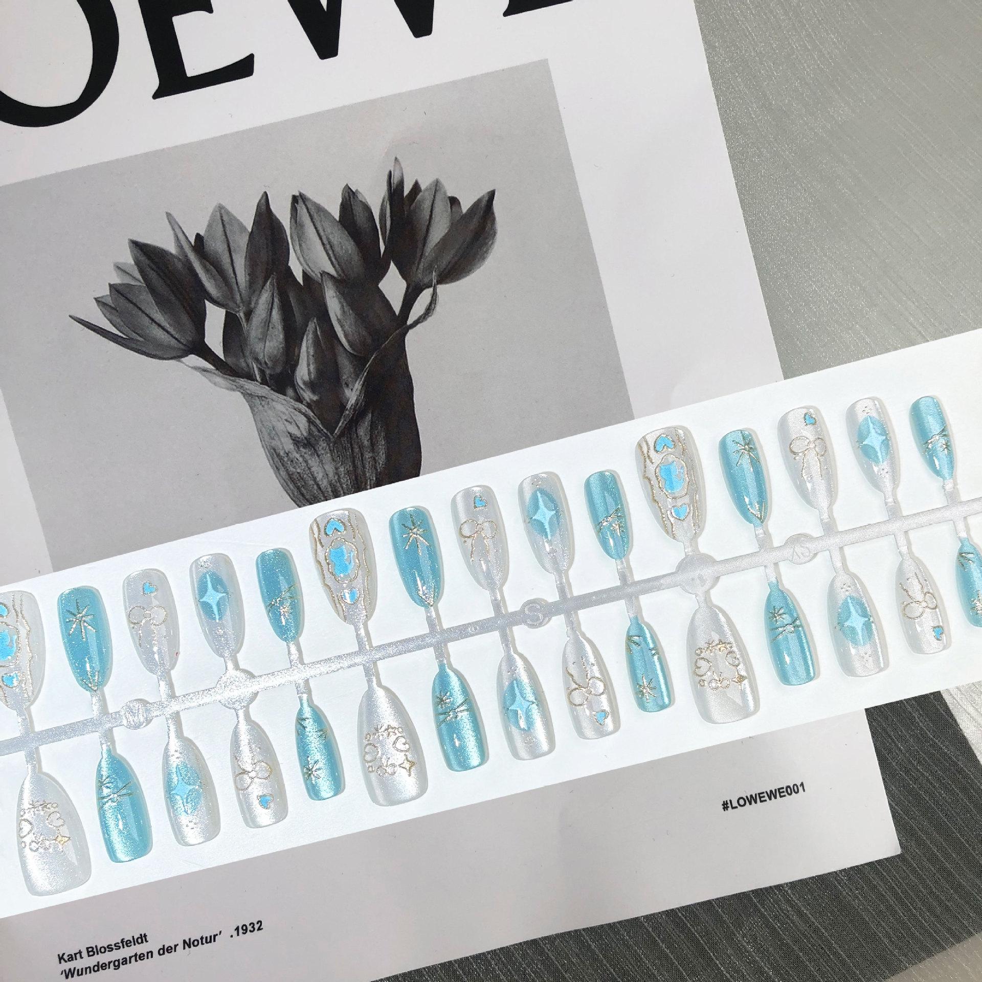 Накладные ногти «Аврора Русалочий синий кошачий глаз» - Высококлассные, осветляющие кожу, в корейском стиле для весны/лета.
Накладные ногти «Аврора Русалочий синий кошачий глаз» - Высококлассные, осветляющие кожу, в корейском стиле для весны/лета.