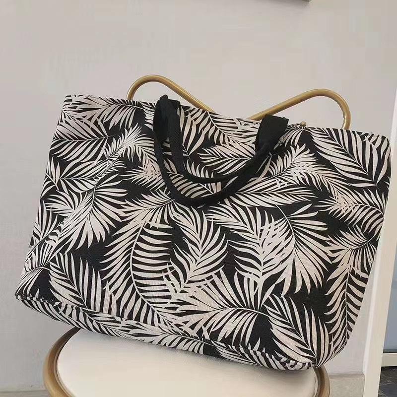 Canvas bag women s handbag simple and large capacity, large bag shoulder beach bag source чёрный
Canvas bag women s handbag simple and large capacity, large bag shoulder beach bag source чёрный
