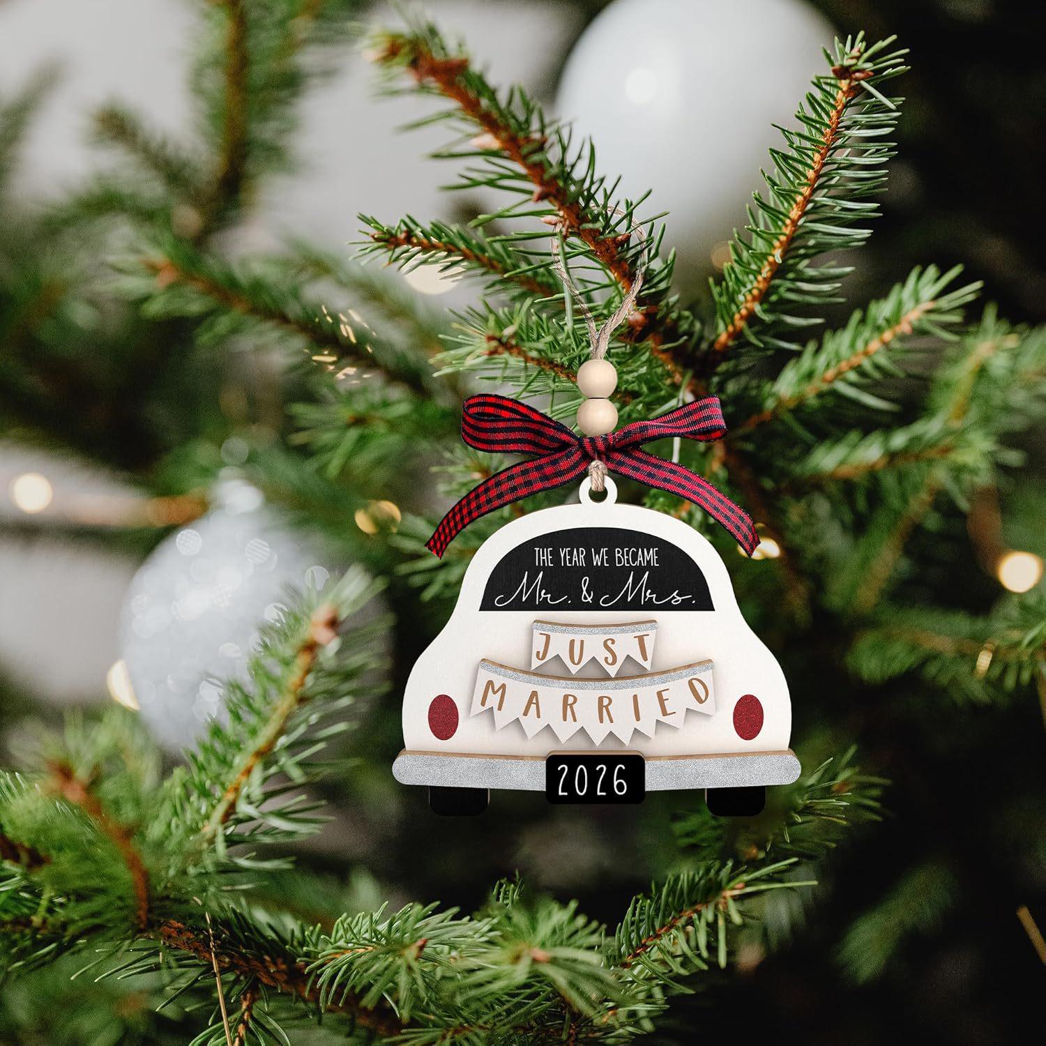 2026 Wooden Wedding Car Christmas Ornament - Anniversary Gift for Newlywed Couple
2026 Wooden Wedding Car Christmas Ornament - Anniversary Gift for Newlywed Couple