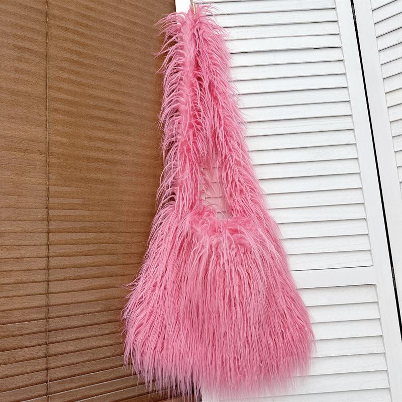 Winter Faux Fur Women s Crossbody Bag Lg Plush Hot Girls Large Shoulder Bags Simple Soft Furry Casual Tote Fluffy Handbags ярко-розовый
Winter Faux Fur Women s Crossbody Bag Lg Plush Hot Girls Large Shoulder Bags Simple Soft Furry Casual Tote Fluffy Handbags ярко-розовый