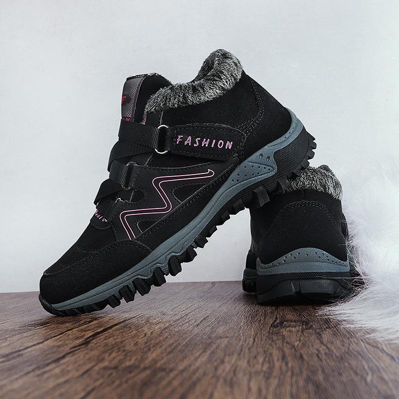Outdoor velvet thickened hiking shoes non-slip, wear-resistant and warm high-top cotton shoes winter women s shoes middle-aged mother shoes cotton bo 42 чорний
Outdoor velvet thickened hiking shoes non-slip, wear-resistant and warm high-top cotton shoes winter women s shoes middle-aged mother shoes cotton bo 42 чорний