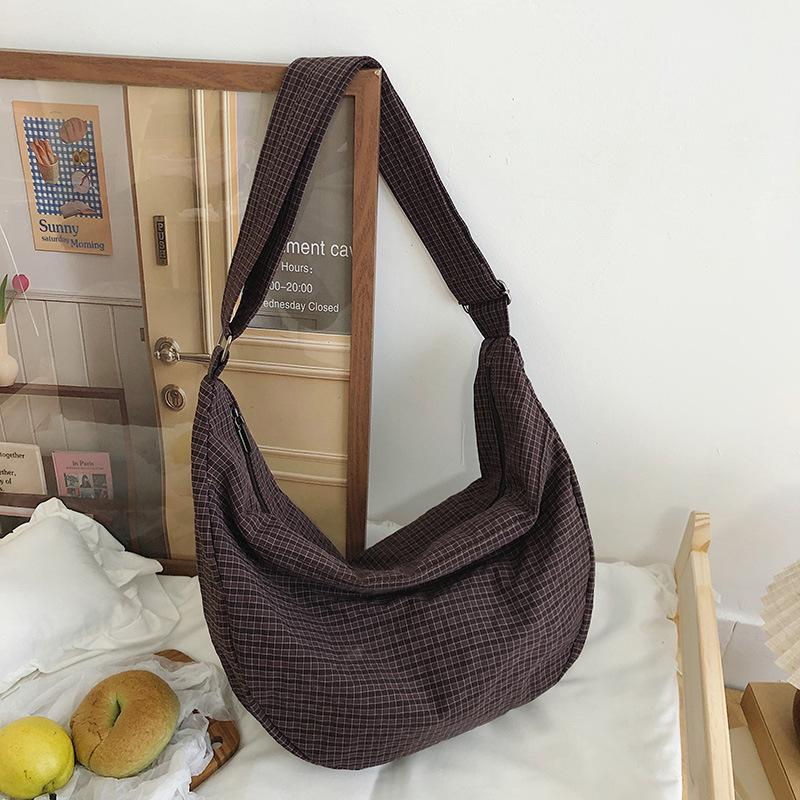 Large capacity nylon bag women s summer niche leisure shoulder messenger bag cloth bag commuter dumpling bag коричневый
Large capacity nylon bag women s summer niche leisure shoulder messenger bag cloth bag commuter dumpling bag коричневый