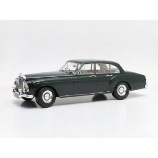 Культ Bentley S3 Continental Flying Green масштабная модель CML0021 1/18 зелёный
Культ Bentley S3 Continental Flying Green масштабная модель CML0021 1/18 зелёный