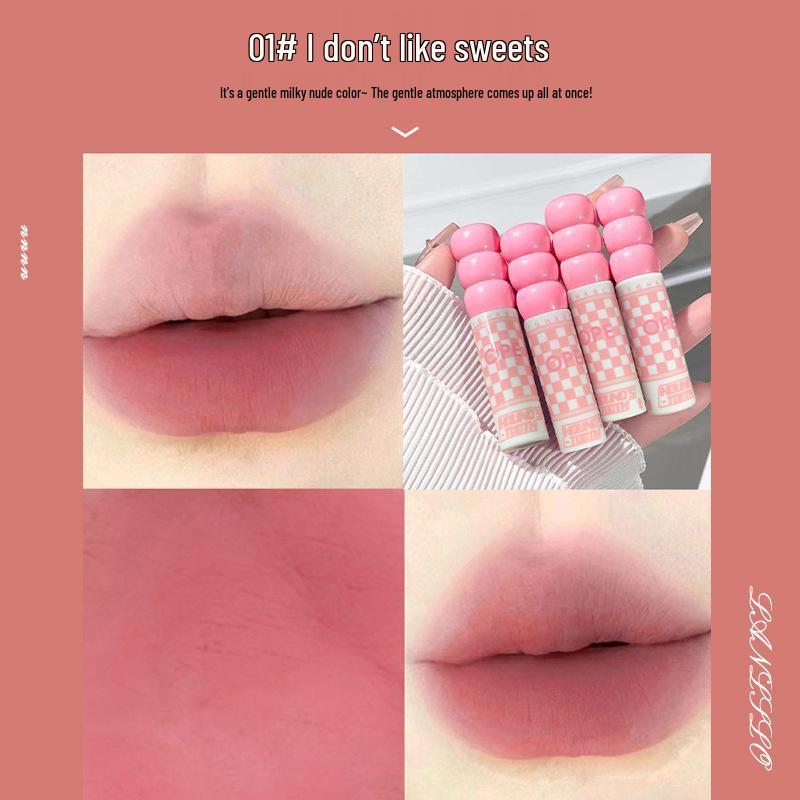 Checkerboard Velvet Lip Glaze: Silky Matte, Easy Application, Long-Lasting, Fade-Resistant.
Checkerboard Velvet Lip Glaze: Silky Matte, Easy Application, Long-Lasting, Fade-Resistant.