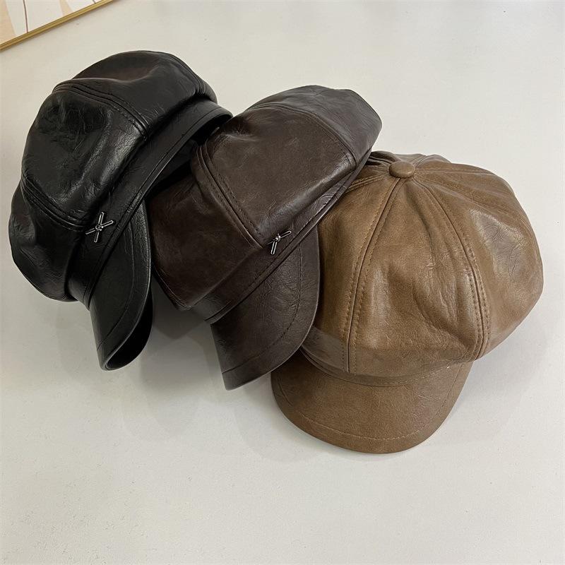 New PU leather brim small standard octagonal hat children s autumn and winter temperament versatile face small painter hat M(56-58cm) темно-коричневого кольору
New PU leather brim small standard octagonal hat children s autumn and winter temperament versatile face small painter hat M(56-58cm) темно-коричневого кольору
