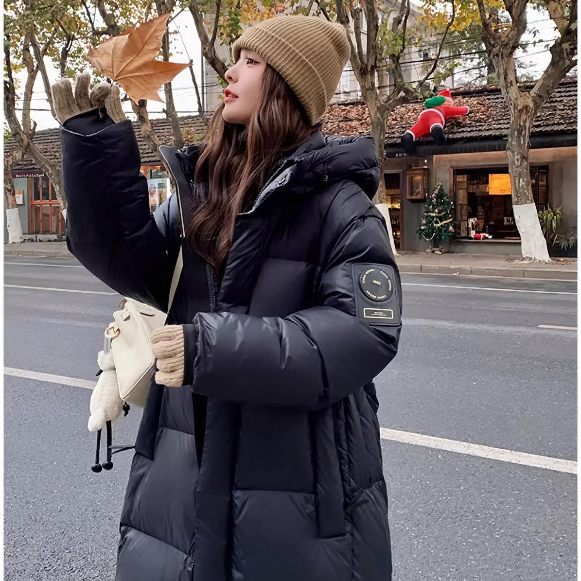 Пуховик женский зимний новый корейский стиль длиной до колена теплый утолщенный свободный длинный пальто L
Пуховик женский зимний новый корейский стиль длиной до колена теплый утолщенный свободный длинный пальто L