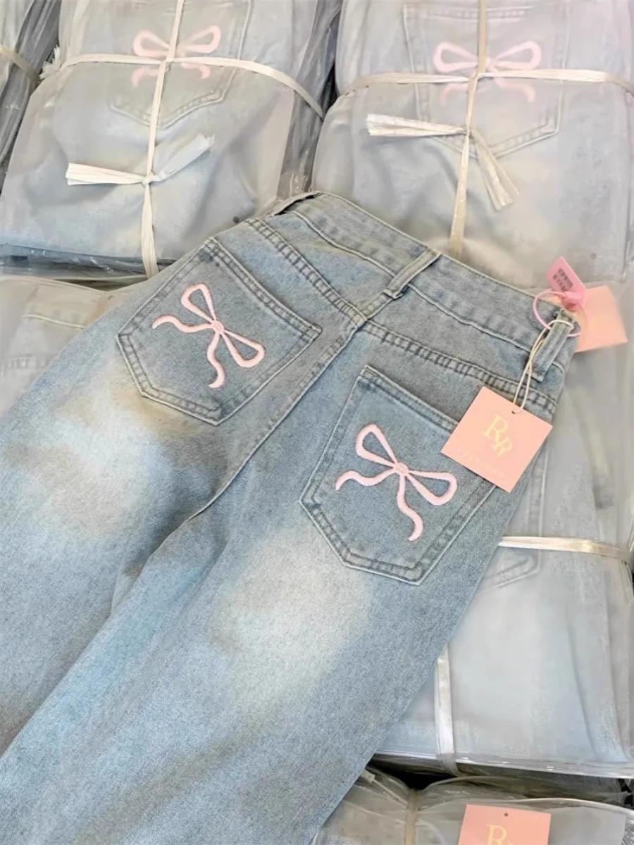 2025 Retro High-Waist Bow Embroidery Wide-Leg Jeans for Women L светло-синий
2025 Retro High-Waist Bow Embroidery Wide-Leg Jeans for Women L светло-синий