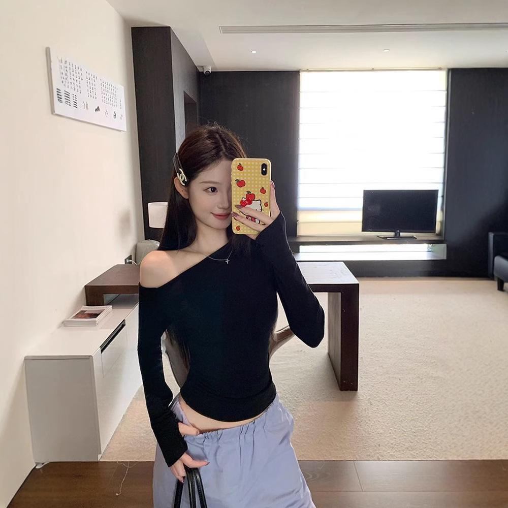 Women s Unique One-Shoulder Slanted Top - Long Sleeve Slim Fit Shirt for Spring/Autumn 2025 Large
Women s Unique One-Shoulder Slanted Top - Long Sleeve Slim Fit Shirt for Spring/Autumn 2025 Large
