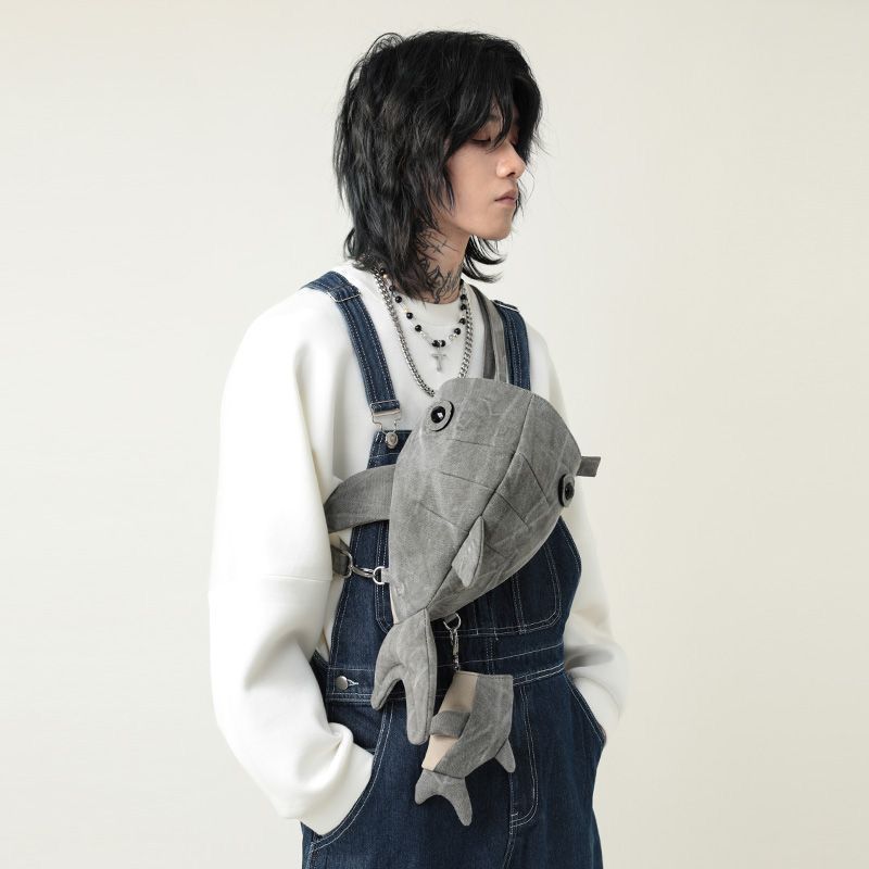 Trendy animal small satchel, whale shark bag, shark breast bag, new shoulder messenger bag, funny canvas whale bag.
Trendy animal small satchel, whale shark bag, shark breast bag, new shoulder messenger bag, funny canvas whale bag.