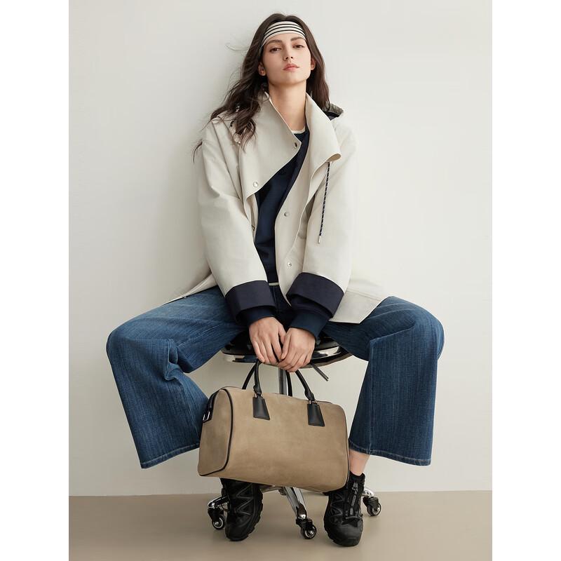 Женский тренч с капюшоном color-block от ELLE S
Женский тренч с капюшоном color-block от ELLE S