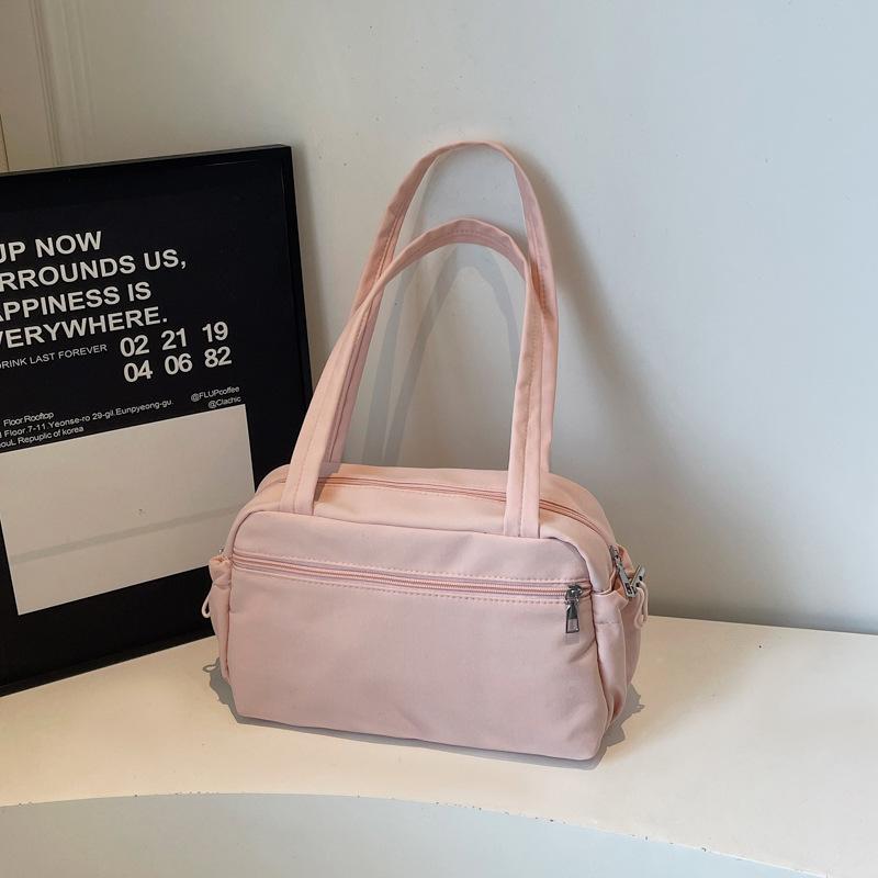 Simple Multi-Pocket Shoulder Bags for Women Versatile Solid Color Ladies Underarm Bag Sports Travel Female Large Tote Handbags рожевий
Simple Multi-Pocket Shoulder Bags for Women Versatile Solid Color Ladies Underarm Bag Sports Travel Female Large Tote Handbags рожевий