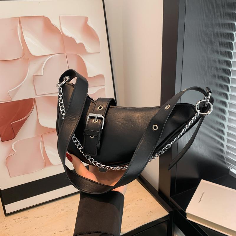 Trendy Dumpling Crescent Crossbody Shoulder Bag for Women 2024 - High-End Chain Design
Trendy Dumpling Crescent Crossbody Shoulder Bag for Women 2024 - High-End Chain Design