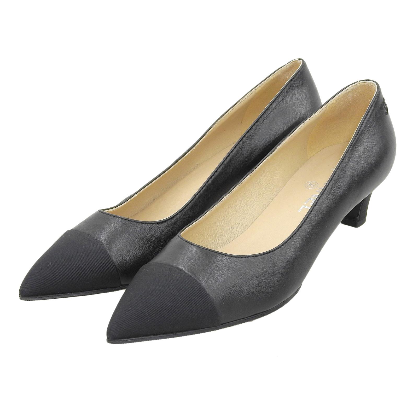 Great CHANEL pumps Gabriel embroidered logo pointed toe black leather Women 38.5 Used
Great CHANEL pumps Gabriel embroidered logo pointed toe black leather Women 38.5 Used