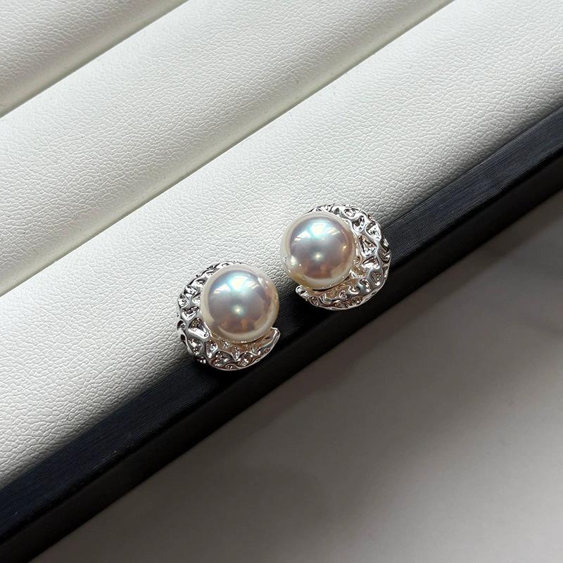 Sterling silver needle pink pearl stud earrings women s unique and beautiful new light luxury high-end earrings ear jewelry
Sterling silver needle pink pearl stud earrings women s unique and beautiful new light luxury high-end earrings ear jewelry