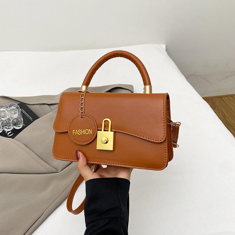 2025 autumn new foreign style retro shoulder bag casual fashion messenger bag casual retro underarm small square bag коричневый
2025 autumn new foreign style retro shoulder bag casual fashion messenger bag casual retro underarm small square bag коричневый
