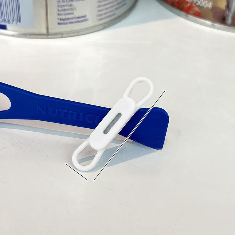 The Magnetic Suspension of The Milk Powder Spoon Holder Prevents The Baby Spoon From Falling білий
The Magnetic Suspension of The Milk Powder Spoon Holder Prevents The Baby Spoon From Falling білий