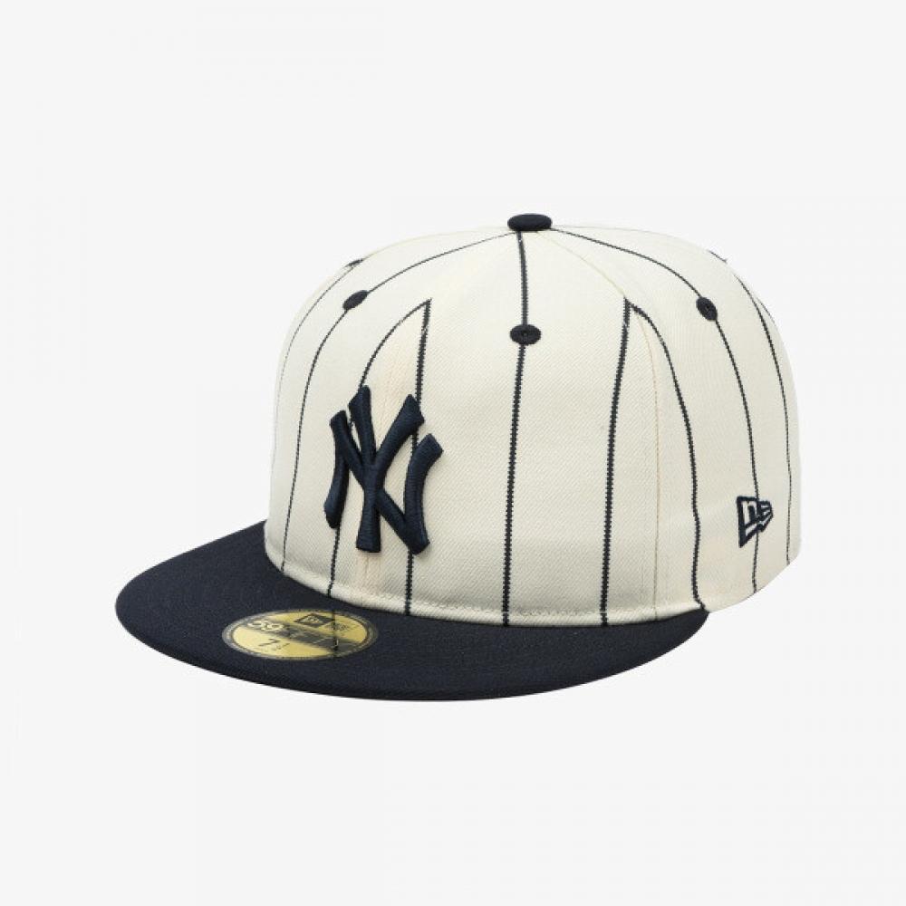 New Era New York Yankees World Series Stripe Fitted Cap Wine Cork white/734
New Era New York Yankees World Series Stripe Fitted Cap Wine Cork white/734