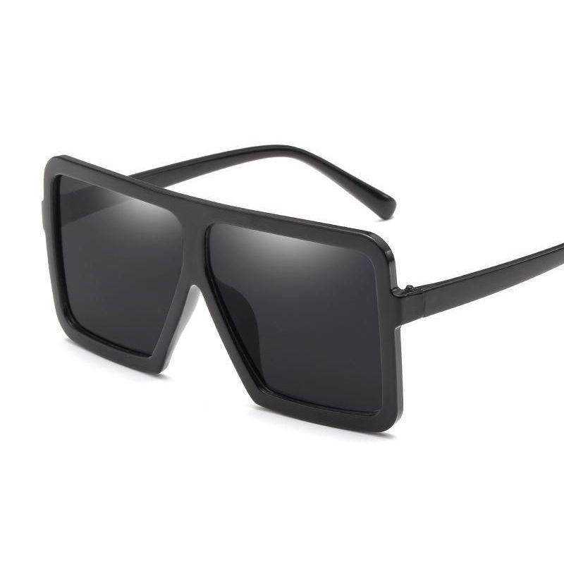 Шикарные и стильные женские солнцезащитные очки с плоским верхом, оверсайз, стимпанк, квадратная оправа #1 Black Frame Gray Lens
Шикарные и стильные женские солнцезащитные очки с плоским верхом, оверсайз, стимпанк, квадратная оправа #1 Black Frame Gray Lens