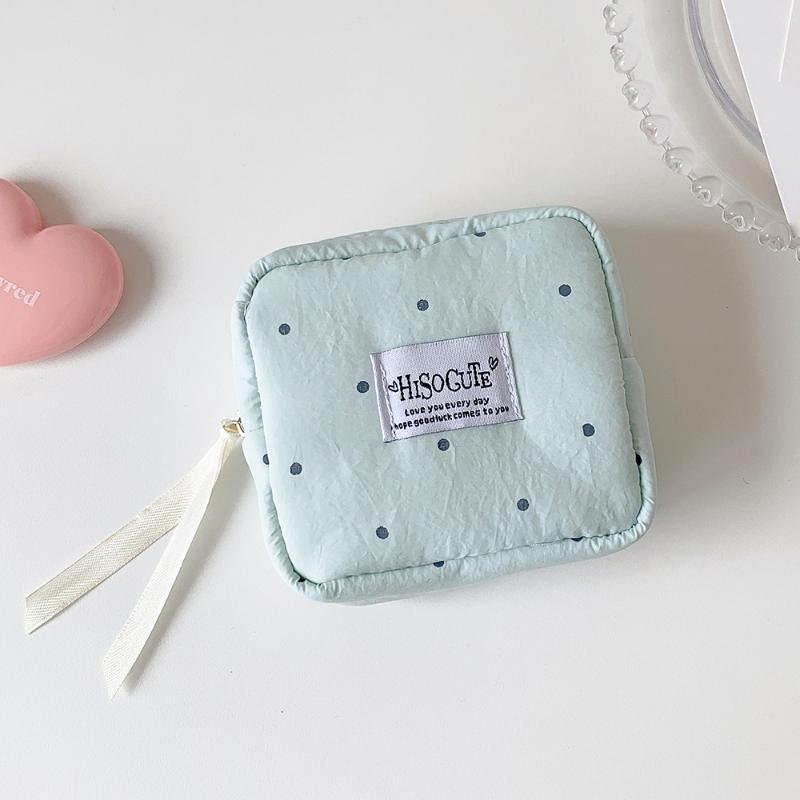 Polka Dot Solid Square Cosmetic Bag Girl Portable Small Lipstick Pouch Student Simple Sanitary Napkin Storage Bag A3
Polka Dot Solid Square Cosmetic Bag Girl Portable Small Lipstick Pouch Student Simple Sanitary Napkin Storage Bag A3