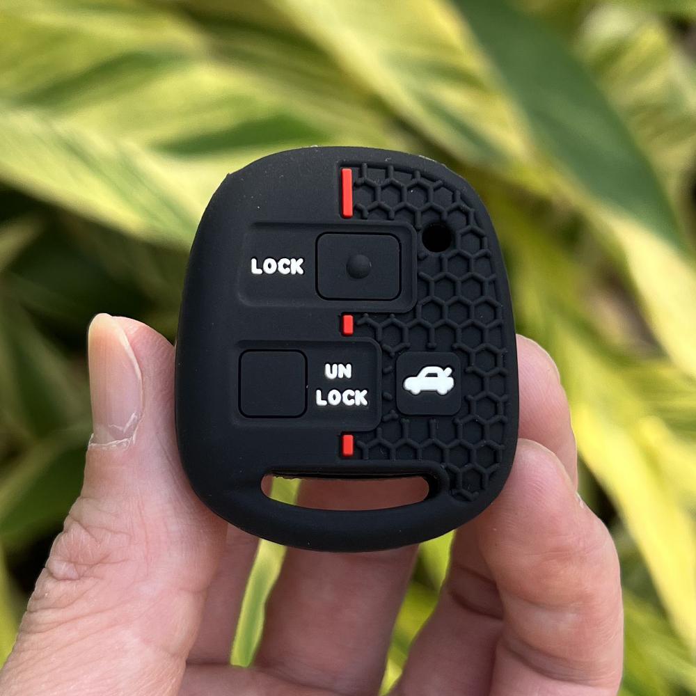 Silicone Car Key Case Remote Cover Keychain Accessories for Toyota Avensis Camry Corolla for Lexus Rubber Shell Bag Protector чорний
Silicone Car Key Case Remote Cover Keychain Accessories for Toyota Avensis Camry Corolla for Lexus Rubber Shell Bag Protector чорний