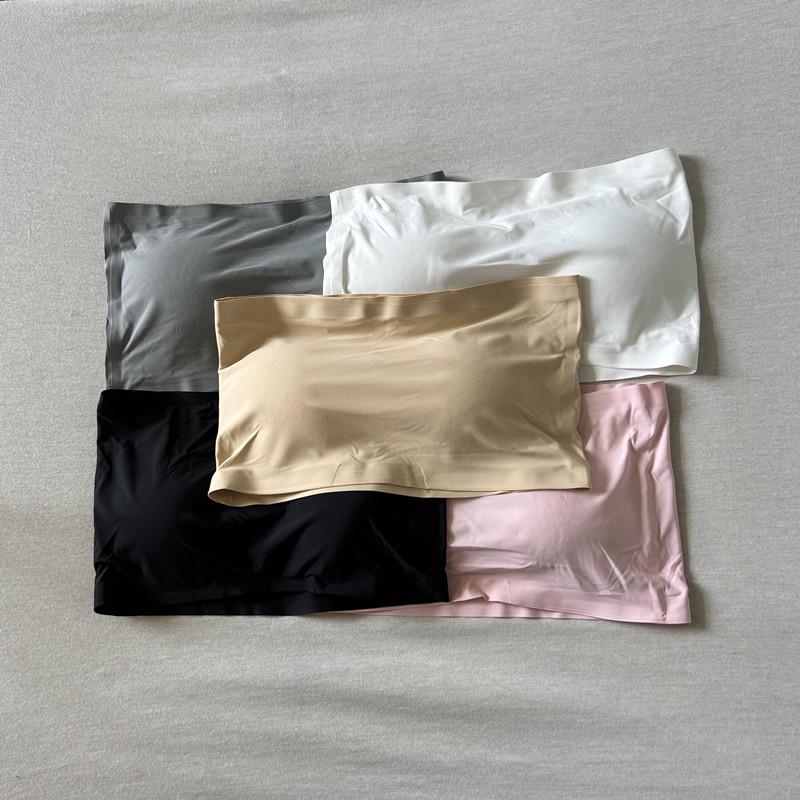 Strapless Seamless Bra for Women with Small Bust, Tube Top, Anti-Exposure, Wireless Apricot
Strapless Seamless Bra for Women with Small Bust, Tube Top, Anti-Exposure, Wireless Apricot