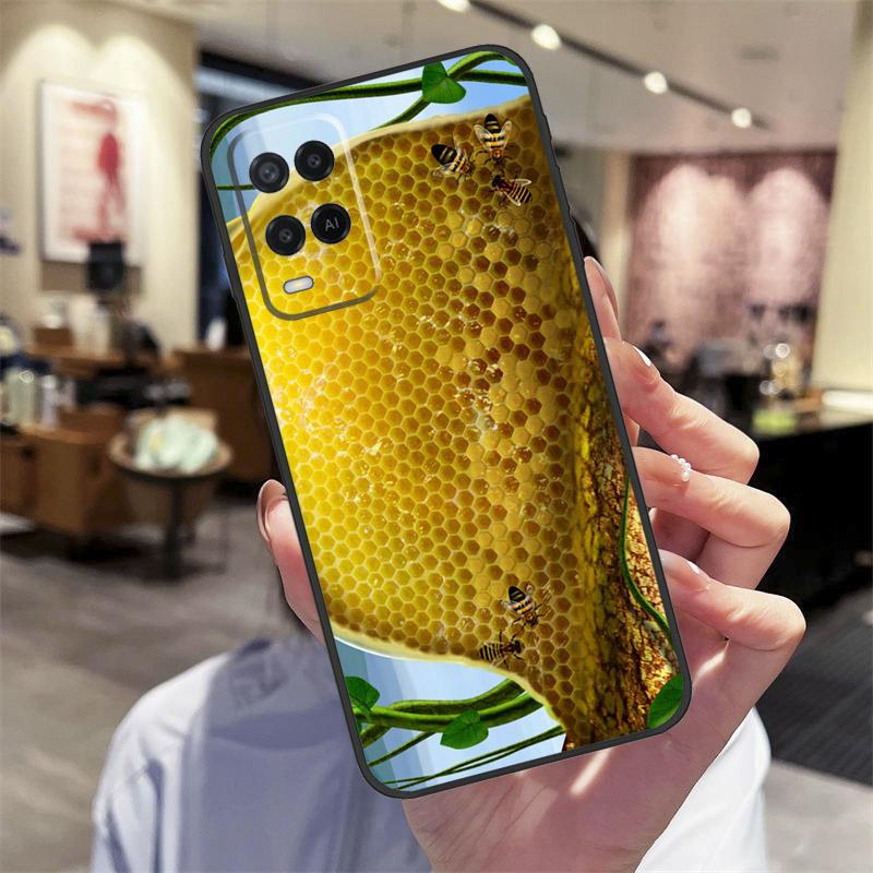 Golden Honeycomb Honey Bee Case For Oppo A78 A98 A79 A18 A38 A58 A40 A60 A80 A16 A76 A96 A15 A74 A94 A54 A17 A77 Cover OPPO A74 4G
Golden Honeycomb Honey Bee Case For Oppo A78 A98 A79 A18 A38 A58 A40 A60 A80 A16 A76 A96 A15 A74 A94 A54 A17 A77 Cover OPPO A74 4G