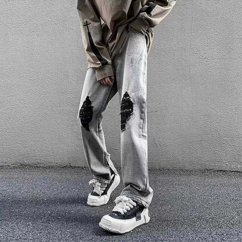 Men s Light Wash Ripped Wide Leg Jeans with Paisley Patch Detail M синий
Men s Light Wash Ripped Wide Leg Jeans with Paisley Patch Detail M синий