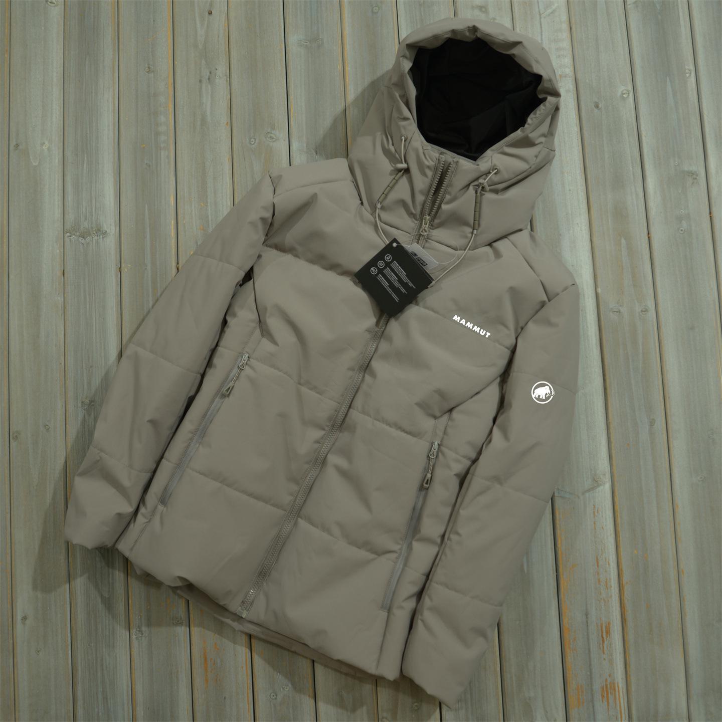 Unisex Mammoth Cotton Jacket: Winter Outdoor Casual, Loose, Plus Size, Trendy, and Warm. L (130-150 lbs)
Unisex Mammoth Cotton Jacket: Winter Outdoor Casual, Loose, Plus Size, Trendy, and Warm. L (130-150 lbs)