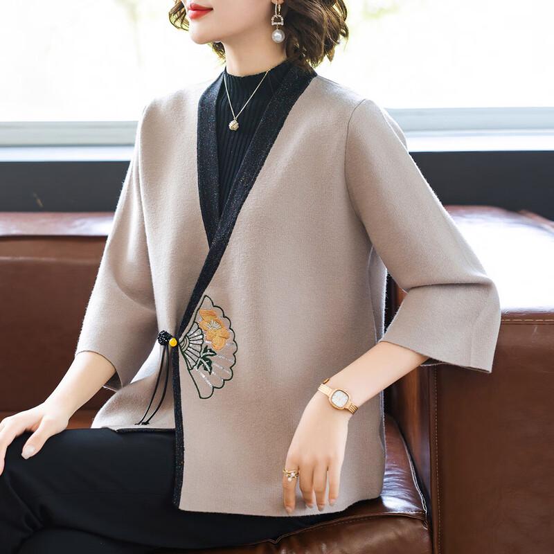 Кардиган вязаный с вышивкой Qianlian XL
Кардиган вязаный с вышивкой Qianlian XL