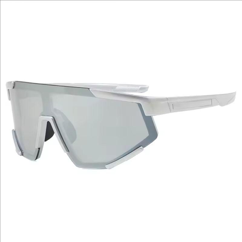 Outdoor Sports Cycling Running Sunglasses Mountaineering Skiing Colorful Versatile Fashion Windproof Goggles 1063 серебряный
Outdoor Sports Cycling Running Sunglasses Mountaineering Skiing Colorful Versatile Fashion Windproof Goggles 1063 серебряный