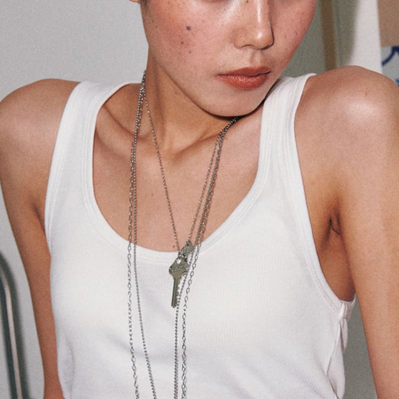 August Harmony Unroutine Double Key Maxi Necklace / 2color Silver
August Harmony Unroutine Double Key Maxi Necklace / 2color Silver