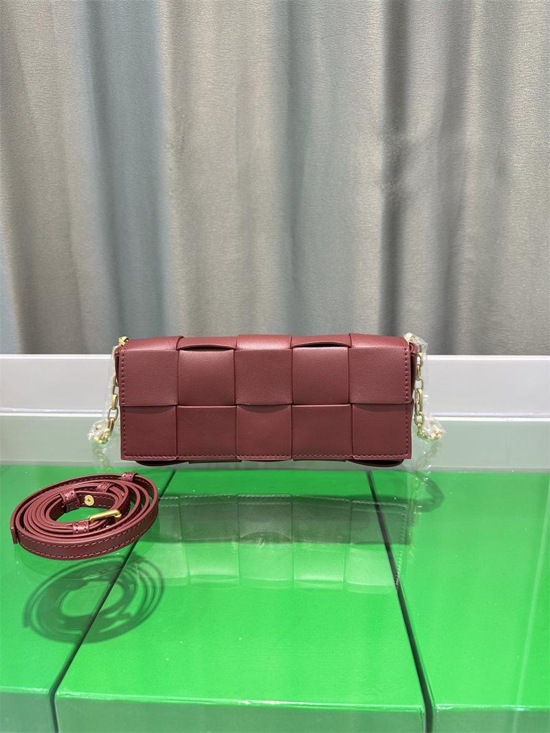 Летняя сумка через плечо из плетеной кожи Micro Intreccio 2024 года — небольшой квадратный дизайн с высококачественной текстурой
Летняя сумка через плечо из плетеной кожи Micro Intreccio 2024 года — небольшой квадратный дизайн с высококачественной текстурой