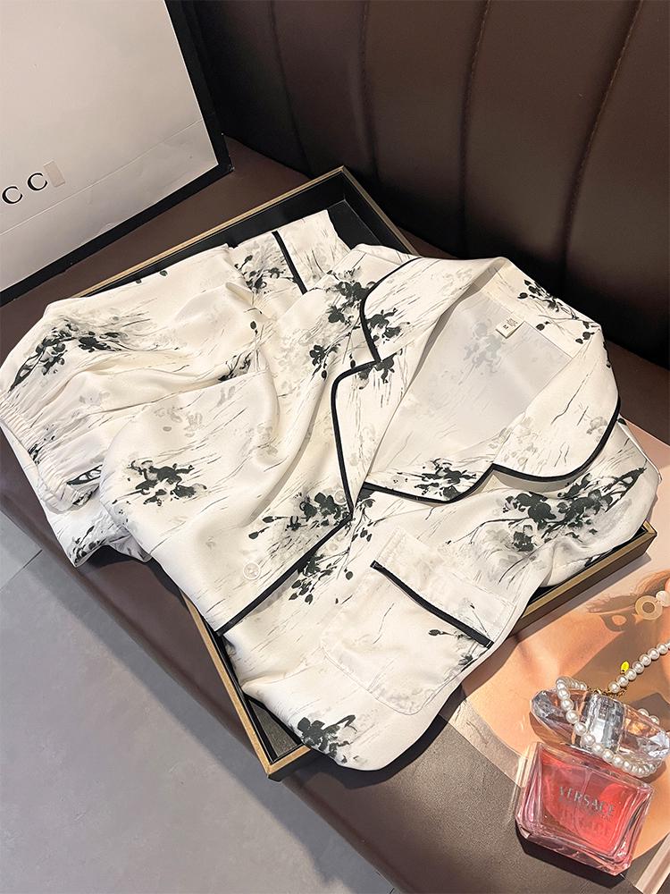 Women s Mulberry Silk Pajamas Set: Ink Wash Design, Short Sleeve, Long Pants, Summer Thin Style L белый
Women s Mulberry Silk Pajamas Set: Ink Wash Design, Short Sleeve, Long Pants, Summer Thin Style L белый